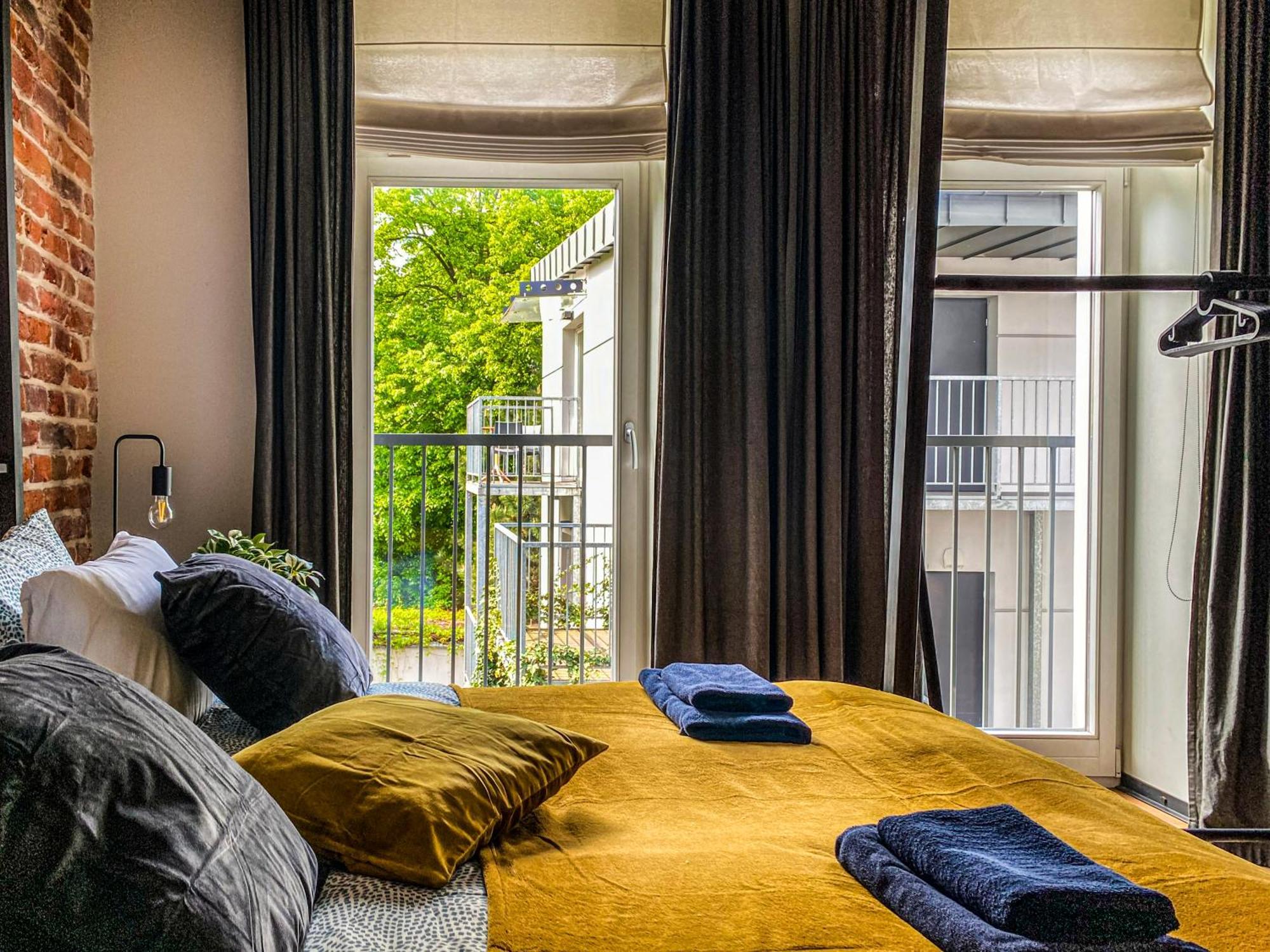 Cozy Apartment With Ac For Couples - Old Town Krasków Eksteriør bilde