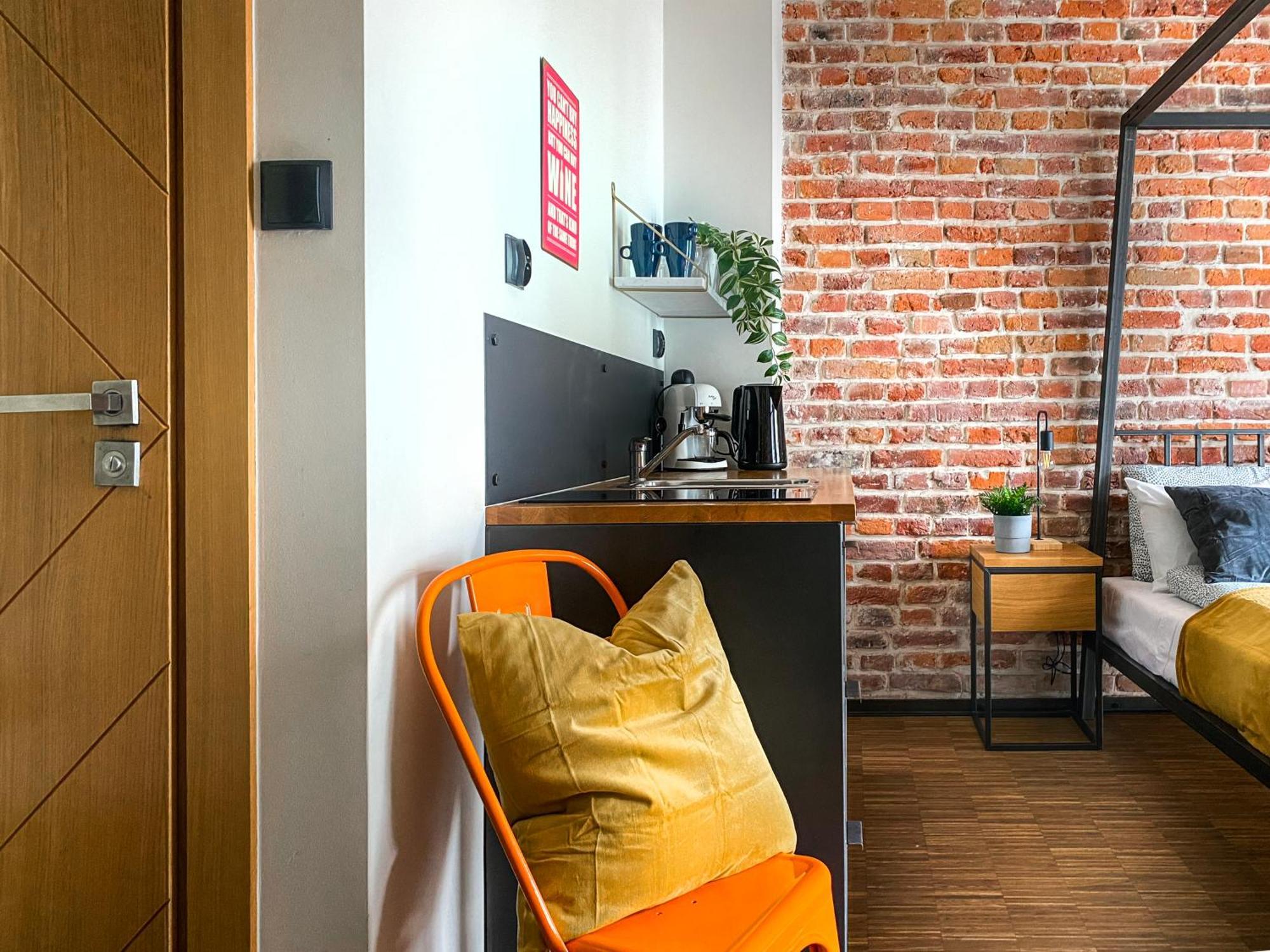 Cozy Apartment With Ac For Couples - Old Town Krasków Eksteriør bilde