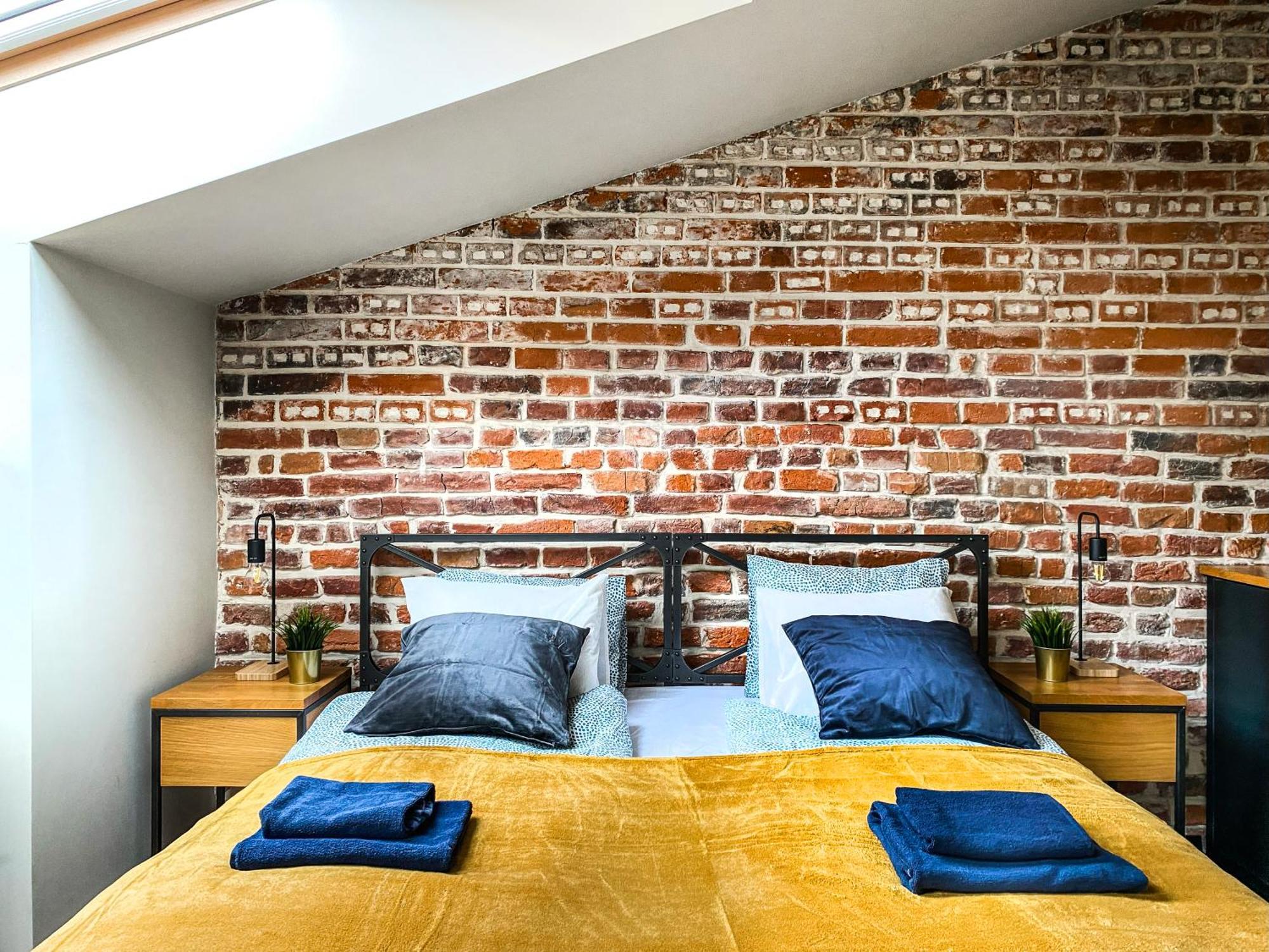 Cozy Apartment With Ac For Couples - Old Town Krasków Eksteriør bilde