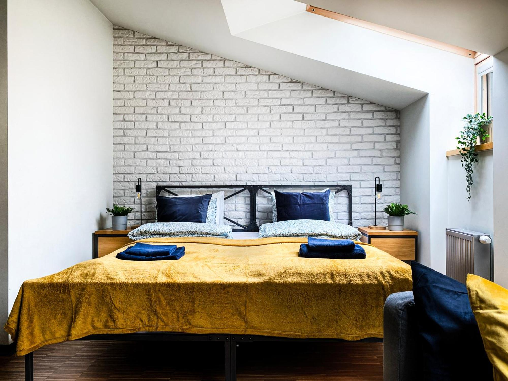 Cozy Apartment With Ac For Couples - Old Town Krasków Eksteriør bilde