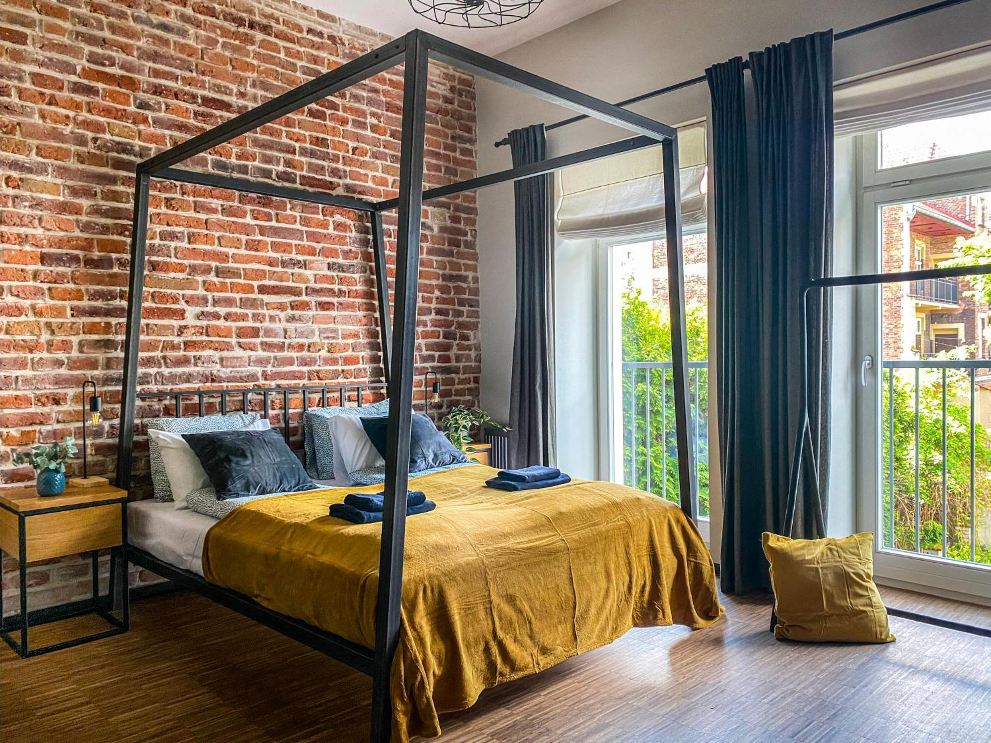 Cozy Apartment With Ac For Couples - Old Town Krasków Eksteriør bilde