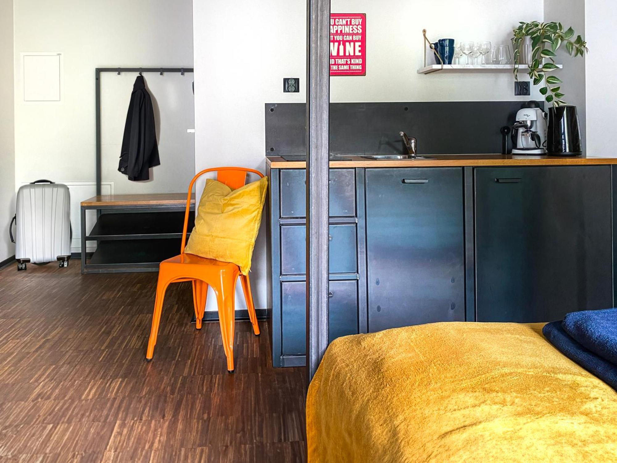 Cozy Apartment With Ac For Couples - Old Town Krasków Eksteriør bilde