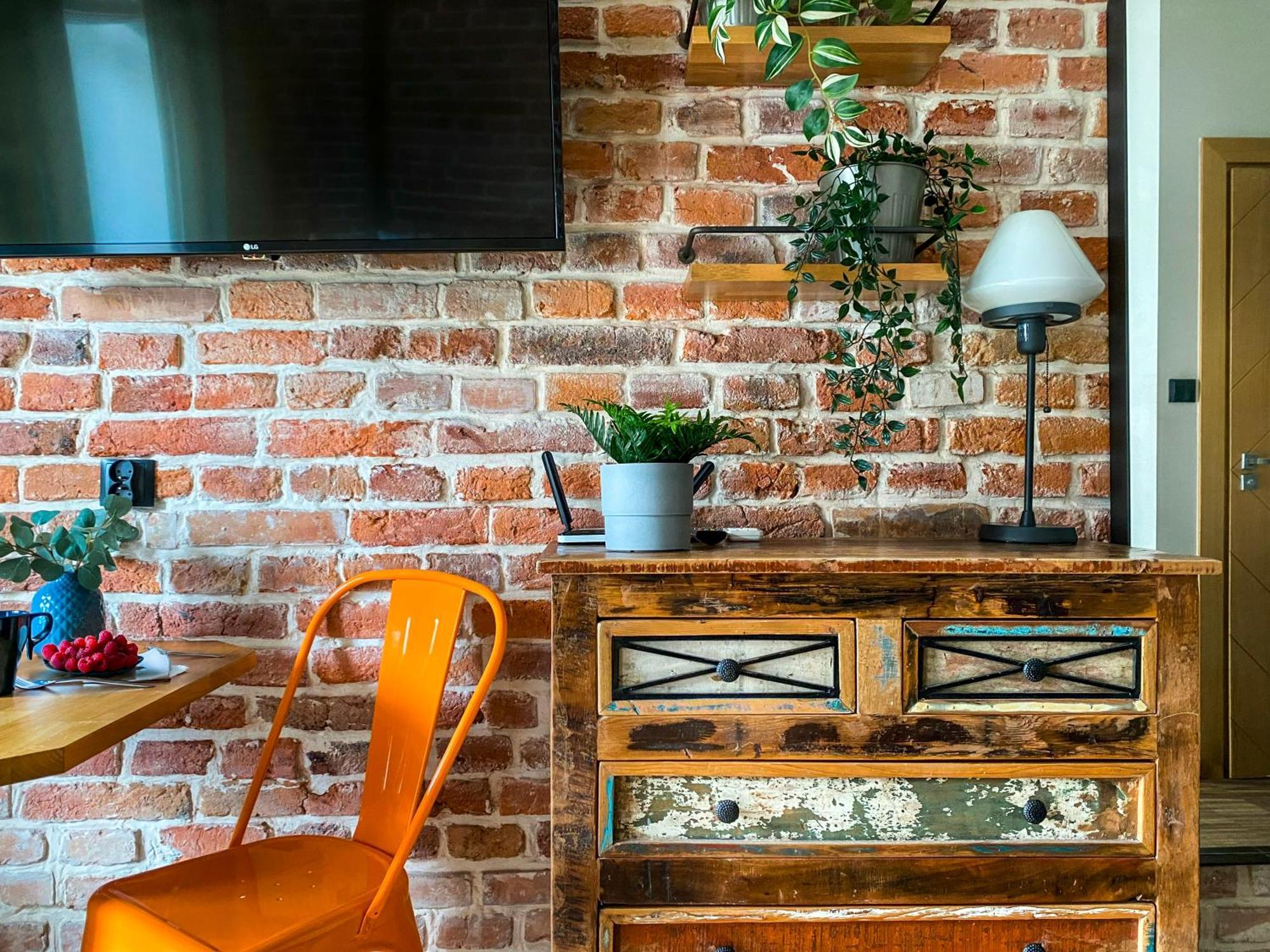 Cozy Apartment With Ac For Couples - Old Town Krasków Eksteriør bilde