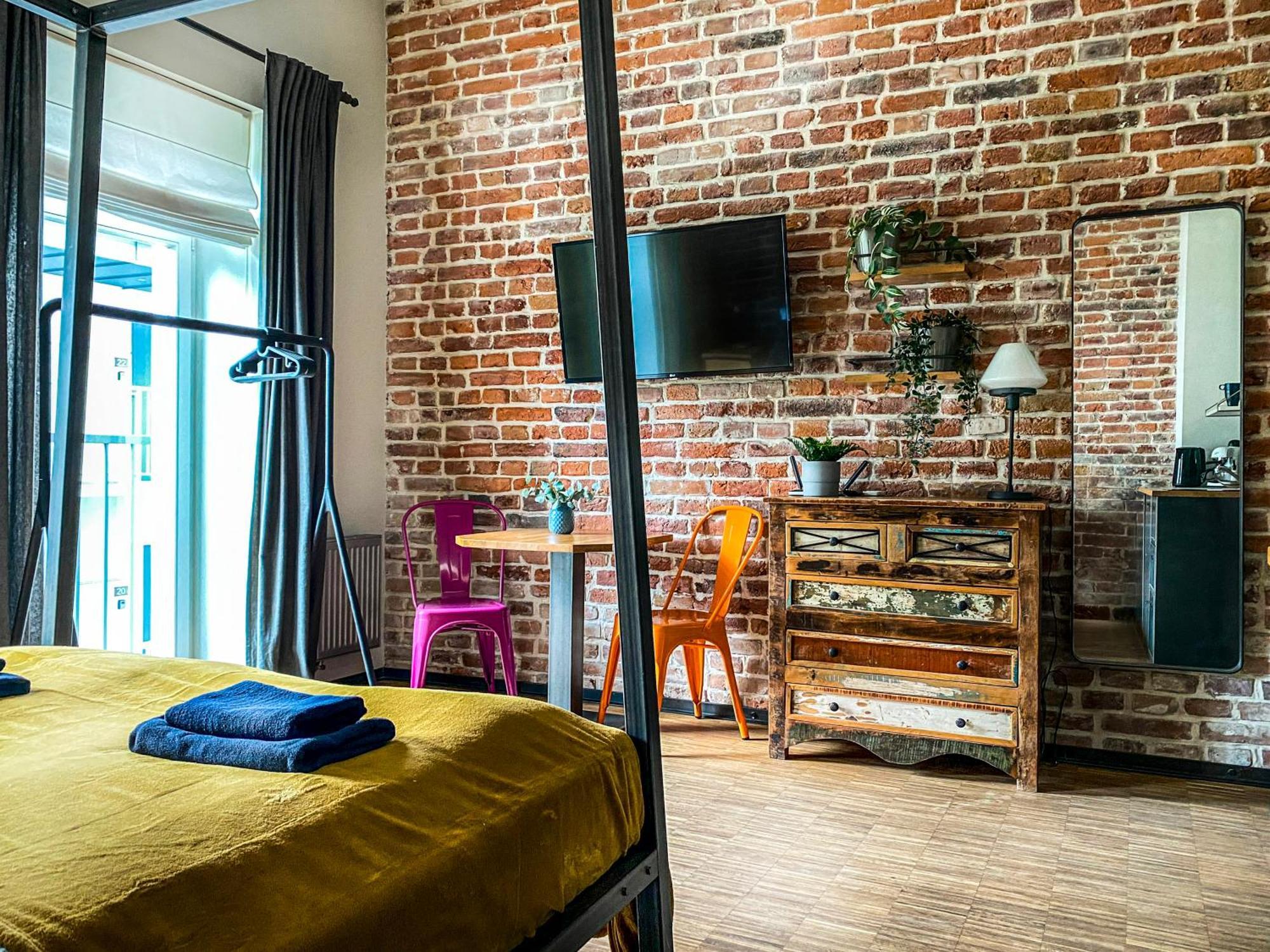 Cozy Apartment With Ac For Couples - Old Town Krasków Eksteriør bilde